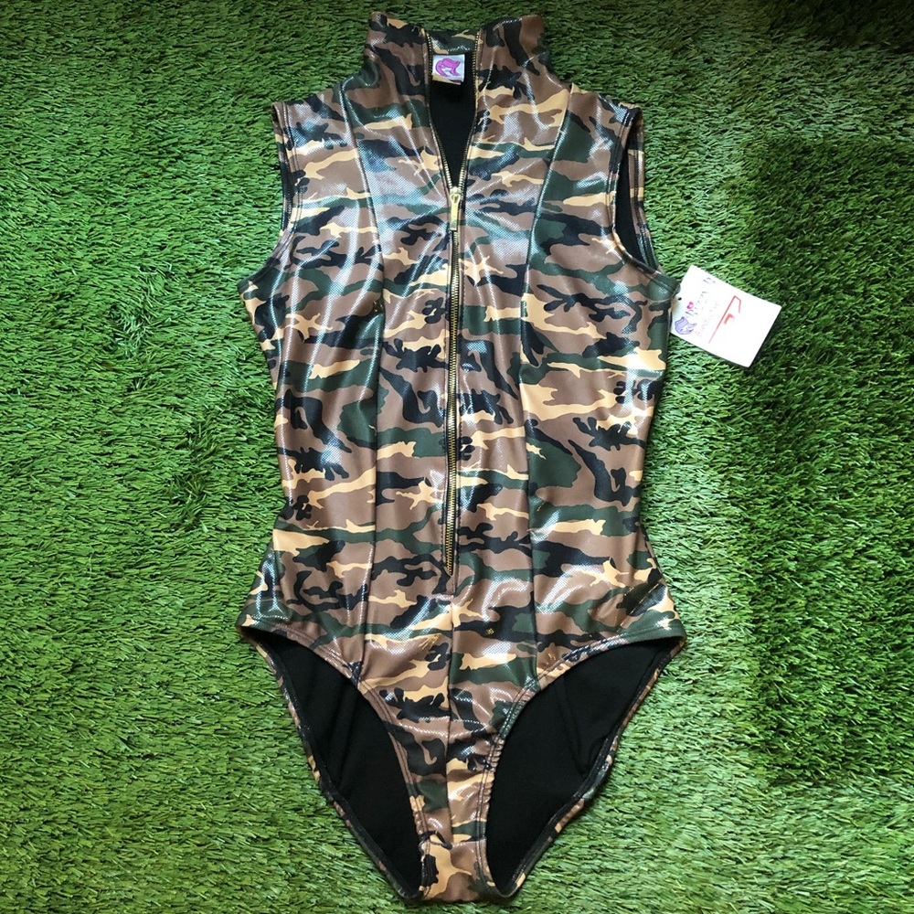 Army bodysuit sz M/L Bizzy B boutique